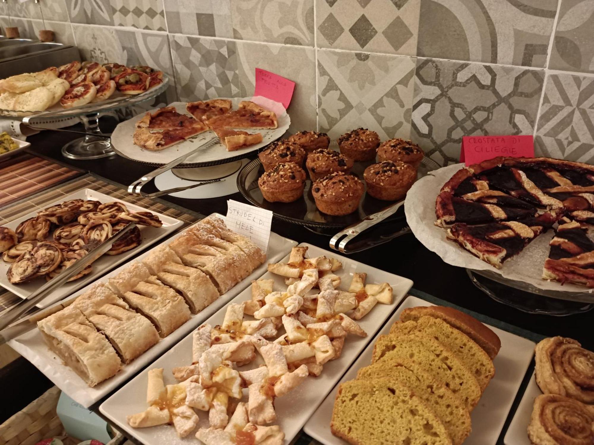 Vegan B&B Meuble Adriana Sirmione Exterior photo